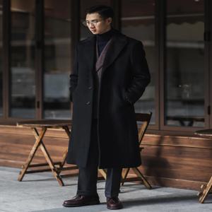 Mauroicardi 가을 겨울 긴 따뜻한 블랙 트렌치 코트 남성 싱글 브레스트 럭셔리 울 혼합 오버 코트 2022 고품질 의류