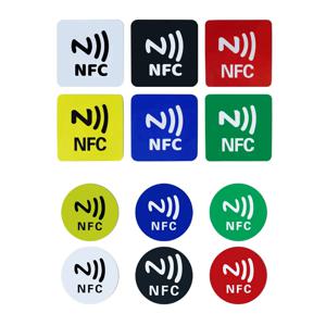 12pcs 혼합 색상 NFC 라벨 Ntag 213 태그 방지 금속 스티커는 금속 표면에 사용할 수 있습니다.
