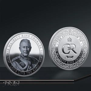 1pc 영국의 왕 찰스 3 세 실버 도금 기념 동전 홀더 세트 영국 로얄 챌린지 키 체인 기념품 선물