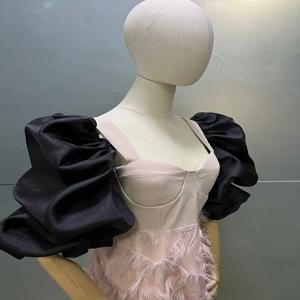 새틴 신부 슬리브 웨딩 퍼프 슬리브 블랙 새틴 커프스 분리형 신부 이두근 우아한 웨딩 장갑을위한 중간 길이