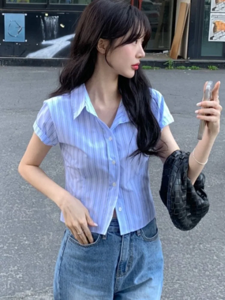 세련된 여름 안티 에이징 레트로 반소매 셔츠 여성 하이 웨이스트 슬리밍 허리 스트라이프 셔츠 통근 스타일 퓨어 컬러 기타 소재