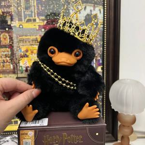 정품 해리 포터 환상적인 짐승 Fb 인형 시리즈 Niffler Sniffing 카드 인형 장식 가방 펜던트 키 체인 선물