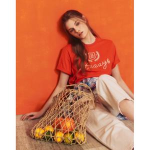 헤지스 여성 24SS 50%세일핑크  니트배색 레터링 자수 반팔 티셔츠 HSTS4B304P2