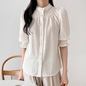 샵앤) 소피아 여성 하이넥 반팔 블라우스 NYS-WBL-3256-아이보리