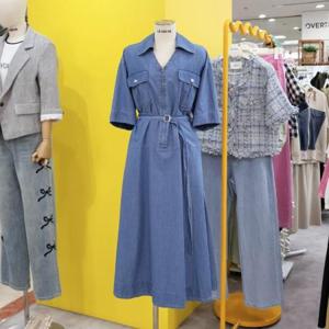 르피타 DP01 포켓 롱 플레어 데님 원피스 L242UOP623