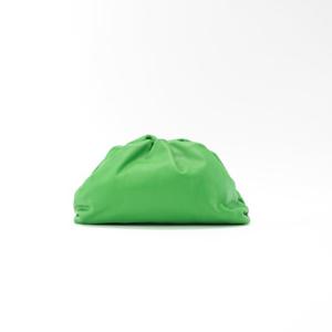 BOTTEGA VENETA 여성 만두 틴클러치백GREEN 690238 V1BW0 3722