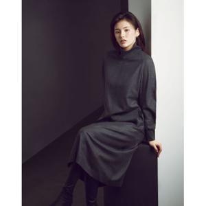 닥스 여성 24FW 가격인하울 그레이 멜란지 니트 배색 스트레치 하프넥 원피스 DLDR4D907G2