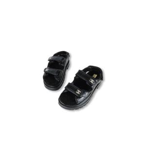 [라운지엘] 샤넬 카프스킨 벨크로 양털 샌들 38 G45291