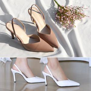 [바닐라슈] 엘로브 V컷 스틸레토 백밴딩 슬링백 펌프스(9cm)