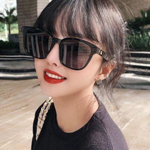 구찌 선글라스 GG0637SK 001 명품 남자 여자 아시안핏 패션 뿔테
