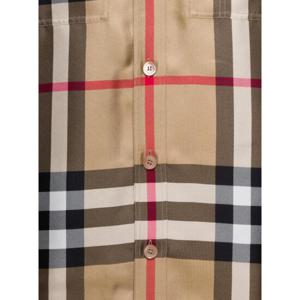 BURBERRY 올오버 체크무늬 프린트 브라운 볼링 셔츠 in Silk Man 8050279A7028