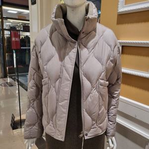[BCBG] 비씨비지 겨울23 숏구스다운 B3D9F806