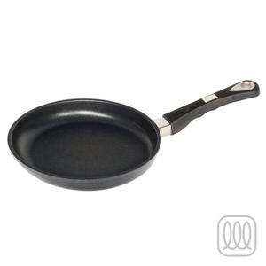 AMT 주물 후라이팬 24cm 높이 4cm 인덕션용