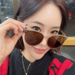 데일리템 남성 여성 커플 패션 나비테 선글라스