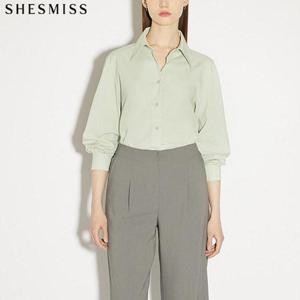 [쉬즈미스][쉬즈미스(SHESMISS)] 지적인 베이직 카라 셔츠 블라우스 (택가격 128000원)