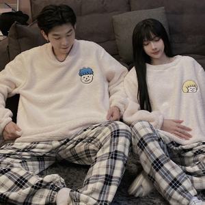 큐티커플 양털 체크 바지 빅사이즈 수면 잠옷 세트 ( 2COLOR / FREE )