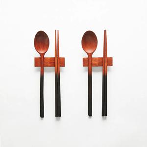 천연옻칠 장미목 투톤 우드 2인조 수저 세트(수저받침 포함)