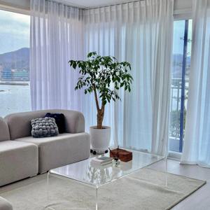 MZ 이끌리오 아크릴 인테리어 투명 거실 소파테이블(좌식 테이블)