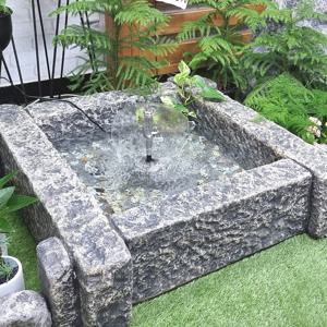 2단 우산분수와 특대형 정사각 우물 수반