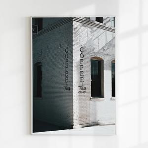 2+1 미드센추리 모던 요시고스타일 도시 풍경 대형 포스터 액자 at the corner