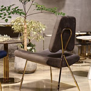[리퍼] 에일린 벨벳 패브릭 골드 인테리어 디자인 라운지 체어 카페 의자 CL174
