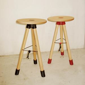 공간 속 하나의 점 DOT STOOL