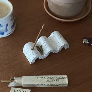 감성 인테리어 인센스스틱트레이 향꽂이 향피우기 웨이브 주름 트레이 인텐스홀더