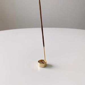 인센스홀더 향꽂이 나그참파 hem 인센스 스틱 골드 황동 향 받침대 피우기 / 구홀