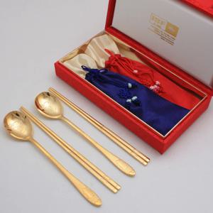스마일 황금돼지 수저세트 2벌 부부수저 답례품 숟가락세트