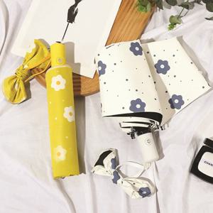 튼튼한 암막 데이지 자동 접이식 3단 우산