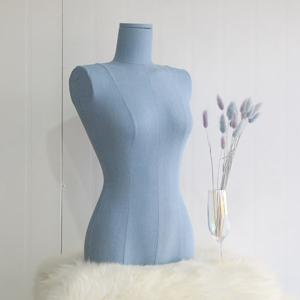 찐청 여성 상반신 피팅 촬영용 직각어깨 마네킹 발판 전신 여자 쇼핑몰 옷가게 의류 매장용