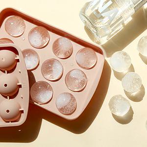 쏙쏙 잘빠지는 국산 실리콘 시원한 원형 얼음트레이 12구