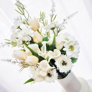 카라 & 튤립 조화 부케 웨딩 플라워