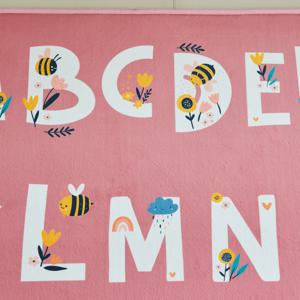 알파벳 BEE 극세사 사계절 아이방 러그 키즈 카페트 2colors 2size