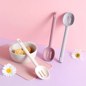 피유코 로베아 실리콘 조리도구 타공 볶음요리스푼(3color)