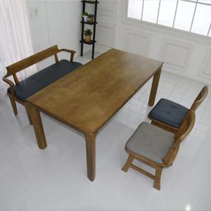 무게감있는 고무나무 주방 4인 식탁 벤치 세트 디자이너 목재 가성비 넓은 긴