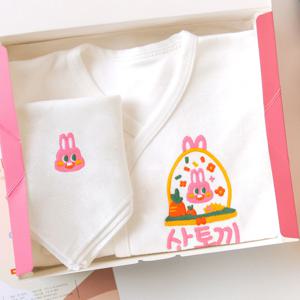 일러스트 자수 꼬마토끼 각인 배냇저고리 디자인 출산선물세트 아기 옷 베냇저고리 슈트