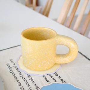 봉봉 머그잔 손잡이 머그컵 홈카페 커피잔 2colors