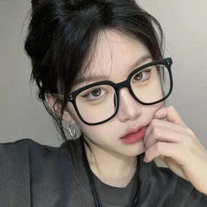 남녀공용 블루라이트 차단 안경테 오버사이즈 사각 뿔테