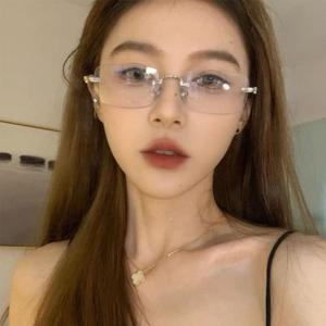 블루라이트 차단 안경테 레트로 긱시크 미들 사각 무테