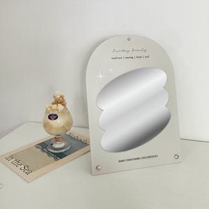 샤인 미러 디자인 거울. 주문제작 아크릴 거울 매장인테리어 로고인쇄