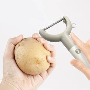 만능 채칼 양배추 당근 무 감자칼 채소 슬라이서 야채필러