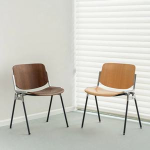 [해외] 모던 체어 인더스트리얼 의자 마크체어 카페체어