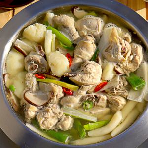 닭 한마리 전골 1840g (2인분)