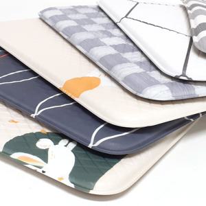 랜덤사우나방석 50개 학생방석 수영장 물놀이 접이식방석 목욕방석 워터파크 캠핑방석