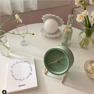 [리퍼] 칼슨 러쉬 무소음 탁상시계 책상 엔틱 아날로그 미니 건전지 빈티지 레트로 인테리어