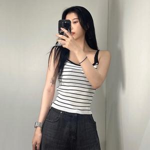 여름 데일리 골지 단가라 슬리브리스 끈나시 니트 티셔츠 2컬러 스트라이프 민소매 끈나시티