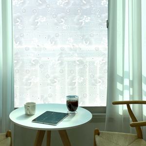 물없이 붙이는 단열뽁뽁이 꽃 디자인