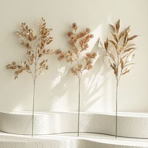 [5% 쿠폰!] 뉴 골드 스프레이 인테리어 가지 조화