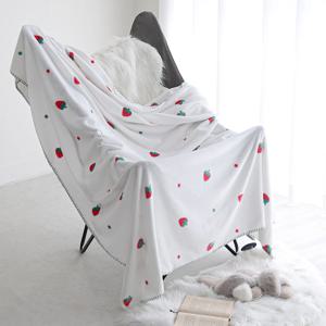 달콤딸기 모찌 말랑 극세사 담요 2size 3colors